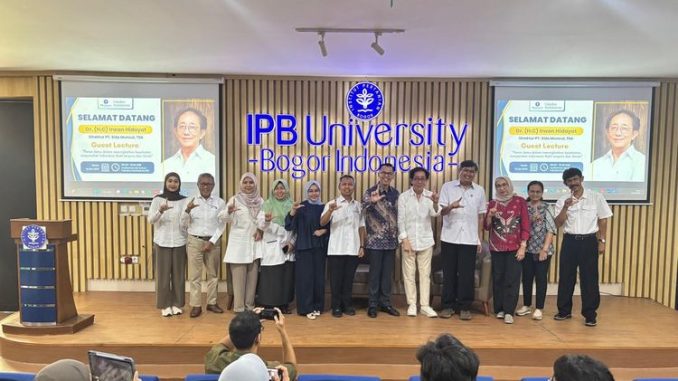 Sidomuncul-IPB University Irwan Hidayat, Bos Sidomuncul membawa produk jamu ke pelataran kedokteran.